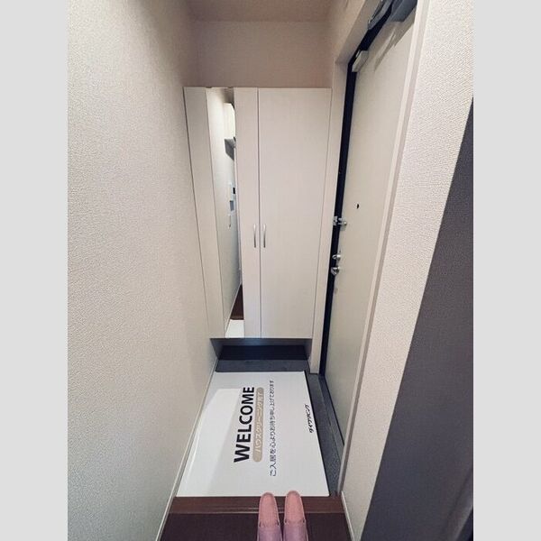 パレス境南町301号室 玄関