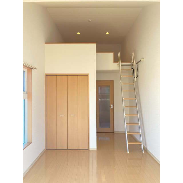 ブォナフォルトゥーナ 洋室