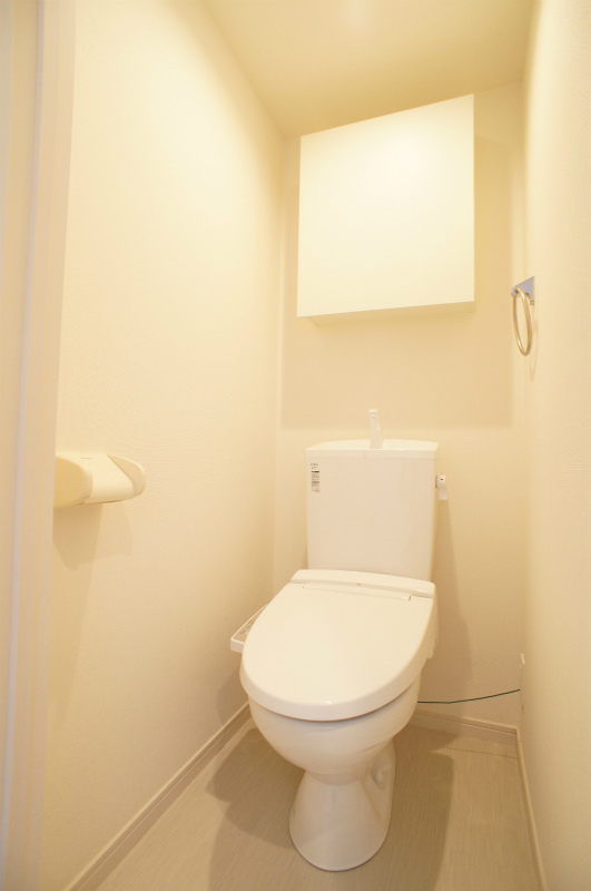 リブリ・シャトレーヌYOSHINO1階 トイレ