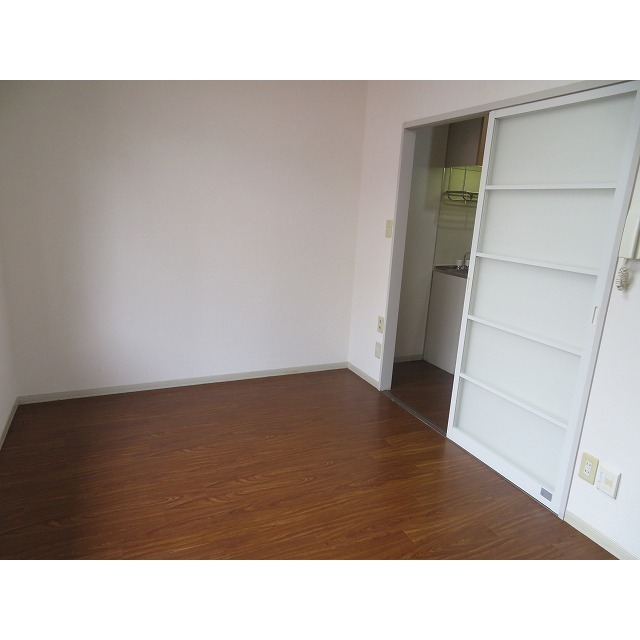 グリーンフラッツ旗の台 居室