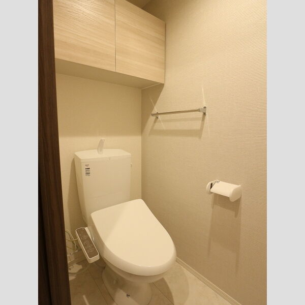 ブリューエン淵野辺302号室 トイレ