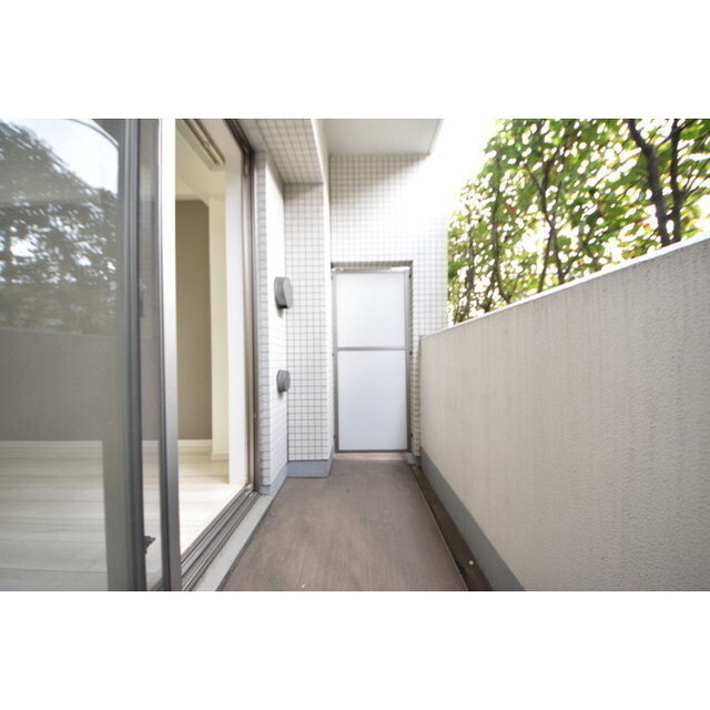 Court Blanche0102号室 内観