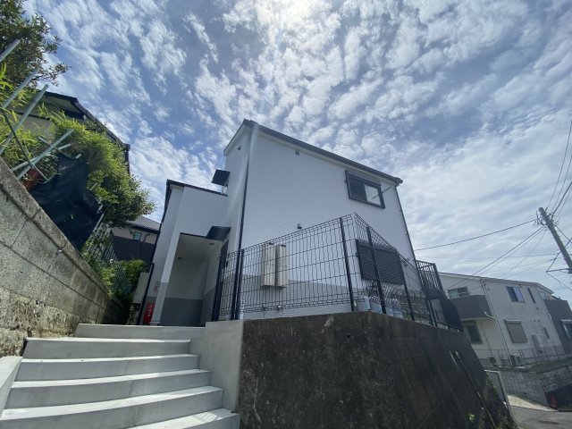 Beach Lagoon杉田201号室 外観