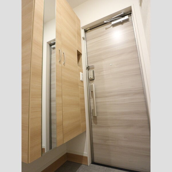 リュミエール ミナミ 玄関