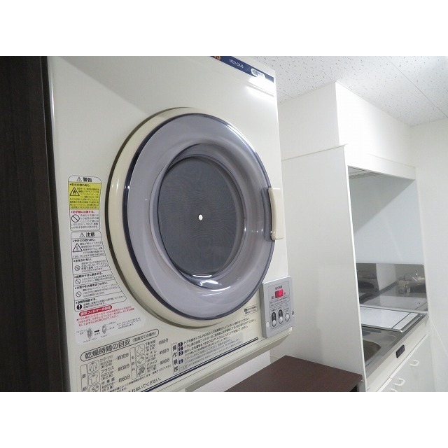 アムス・アミティエ川崎Ⅲ0405号室 (共用)乾燥機