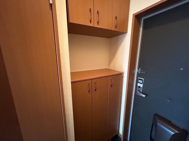 エルシオンⅡ203号室 下駄箱（イメージ）