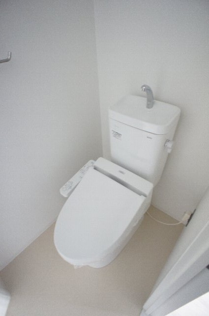 アールリエット津田沼0106号室 トイレ