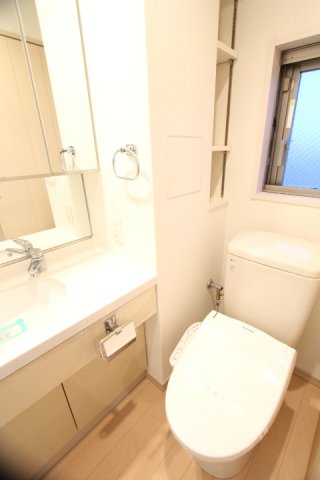 プライムアーバン目白1201号室 トイレ