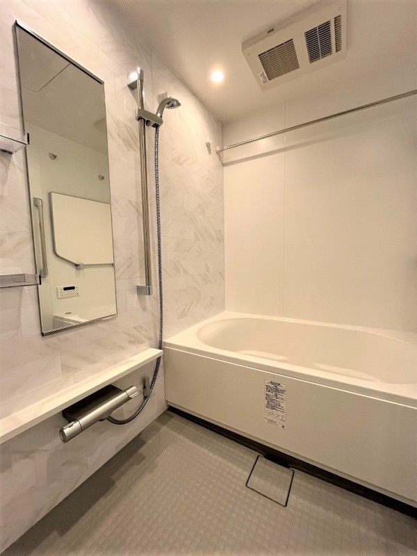 ロイジェント志村坂上7階 お風呂