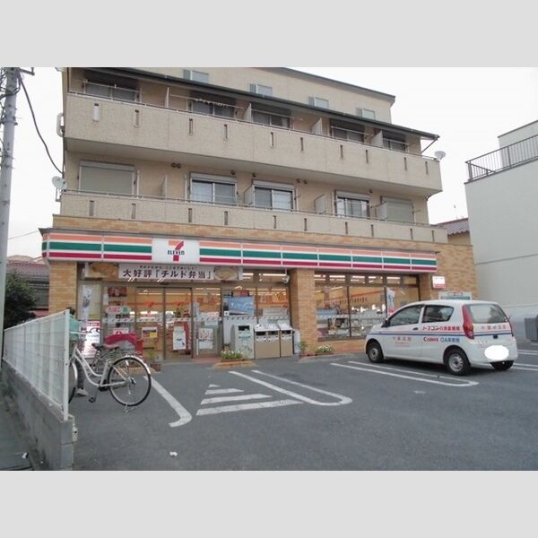 West Fiveーs セブンイレブン