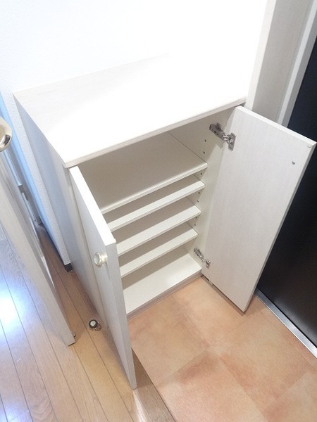 サンテミリオン上井草405号室 収納