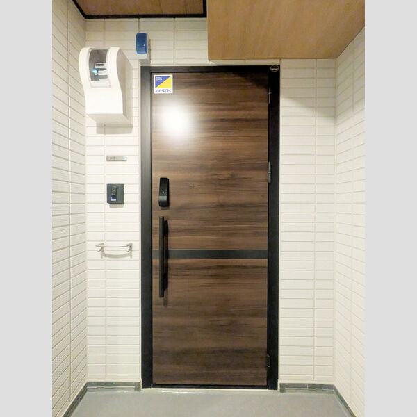 グランヴィル207号室 玄関