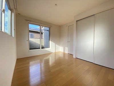 ビレッジ都町Ⅱ 寝室