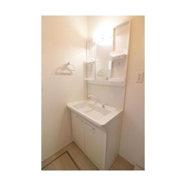 町田市矢部町戸建 洗面