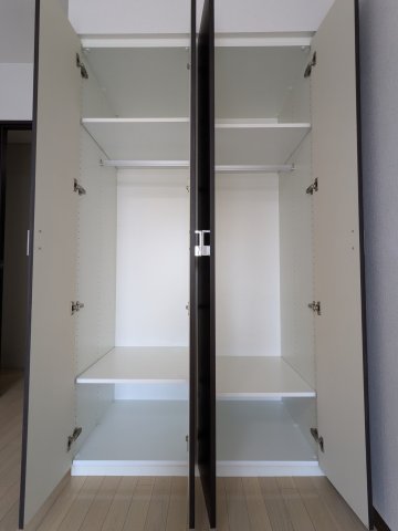 ジュモー京成船橋301号室 収納