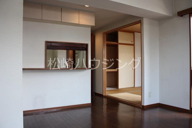 コスモ新井薬師駅前 リビング