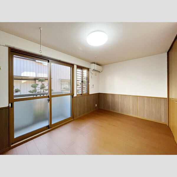 モナリエ中浦和 洋室