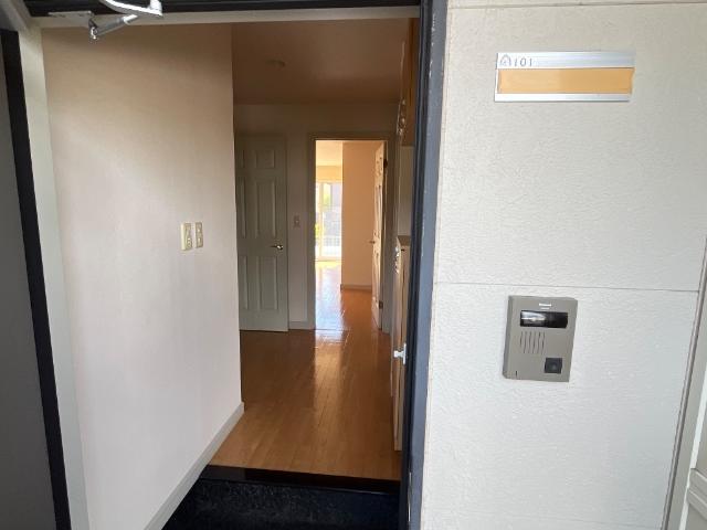 サンタプレイス 玄関