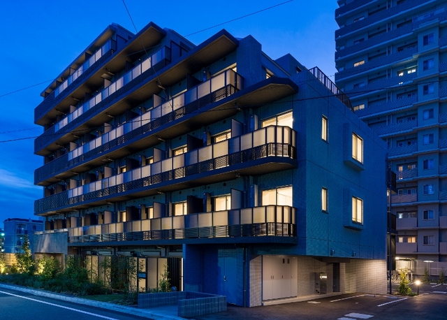 ガーラ・グランディ調布3階 落ち着いた雰囲気の外観です