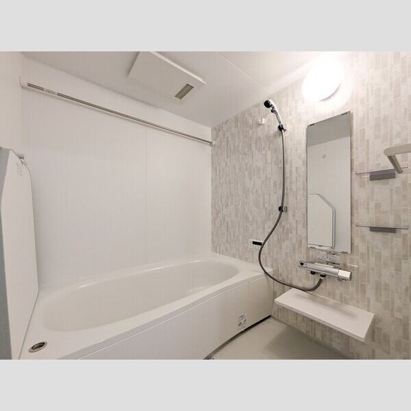 ガーベラ・グレイス307号室 浴室