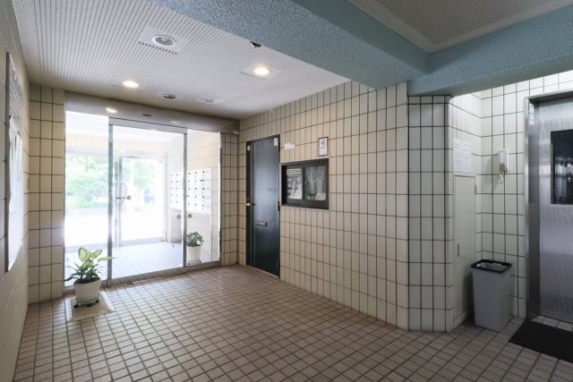 フレックス巣鴨 エントランス