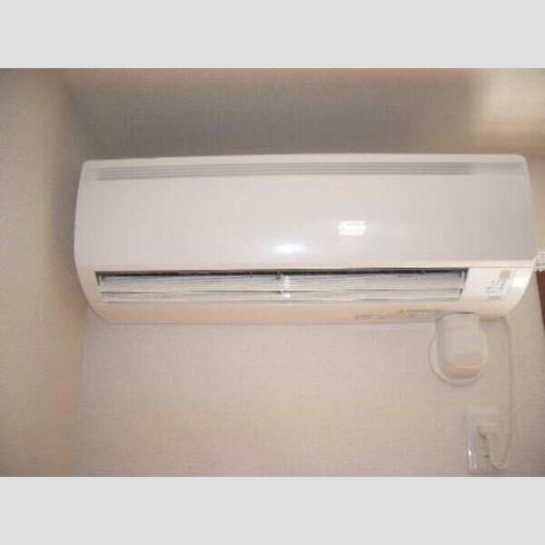 ヴィーベルK3 エアコン(LDK)