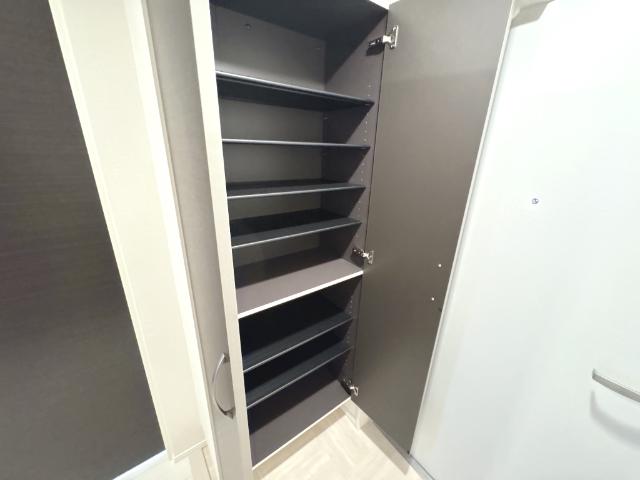 Luminous coat306号室 下駄箱