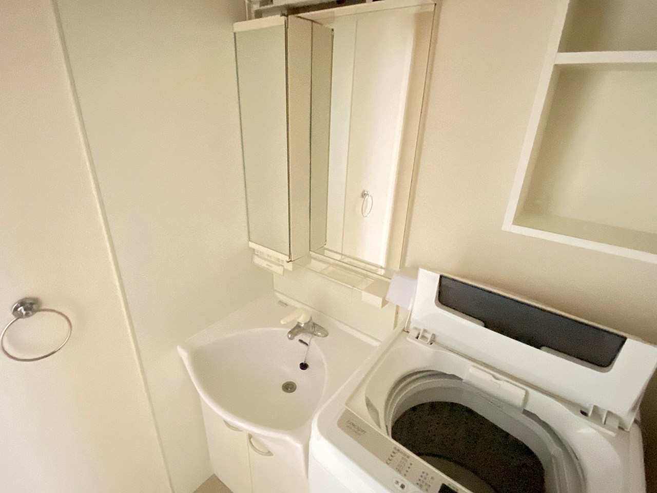 レオパレスベルコンフォート 内観