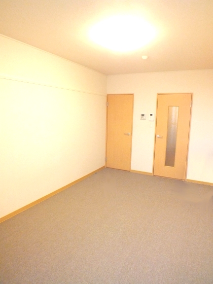 レオパレスフジニューコート リビング