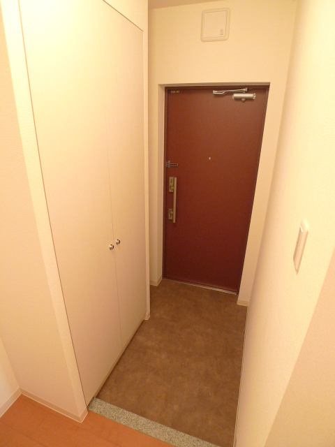 ＫＡＮＥＮＡＲＩ和光 きれいな玄関です