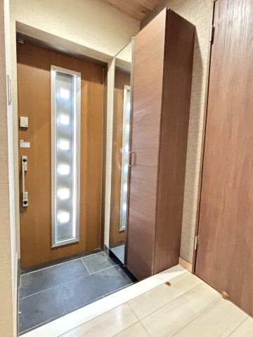 田柄１丁目戸建 玄関