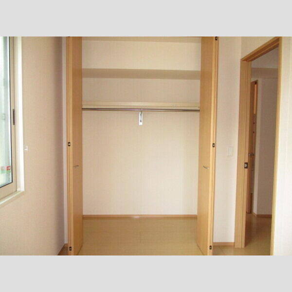 GLAD上本郷　A 洋室②収納