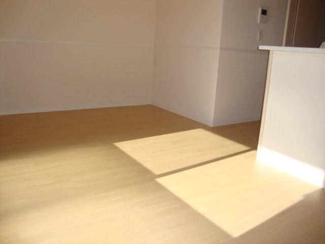 ロイヤル　パピヨン リビング