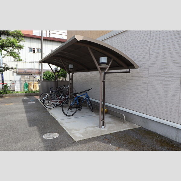 ウエストコート 周辺