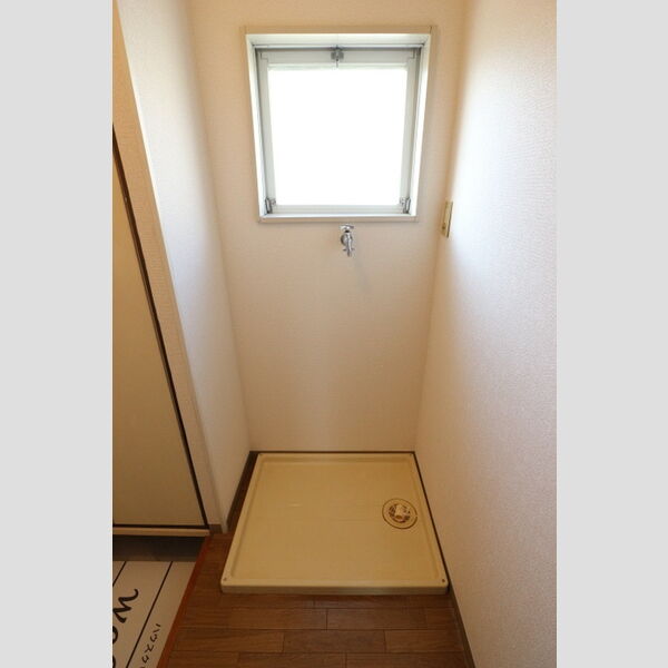 グリーンハウス101号室 室内洗濯機置き場