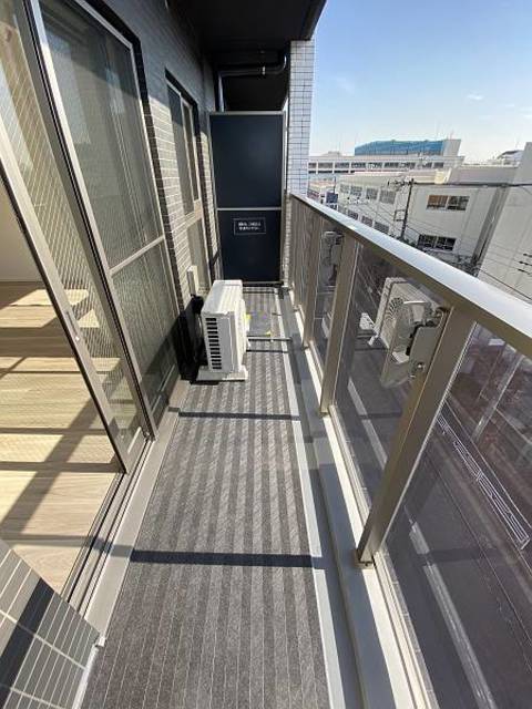 ガーラ・プレシャス横浜鶴見5階 バルコニー