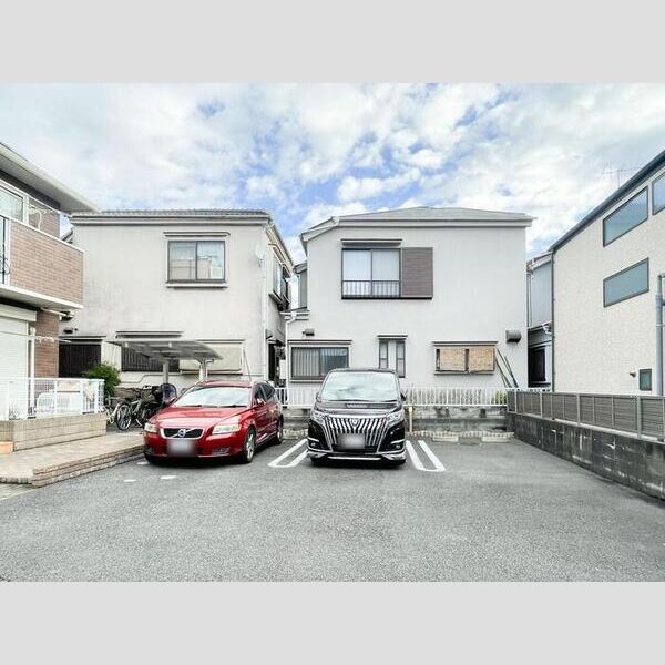 センターハウス　B棟103号室 駐車場