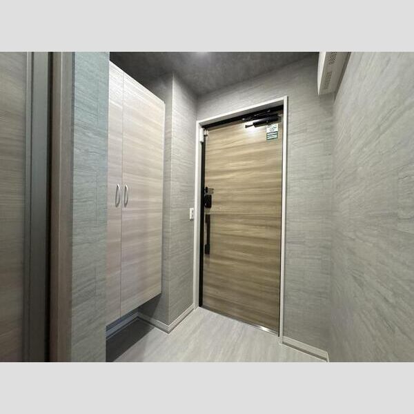 オードリーコート201号室 玄関