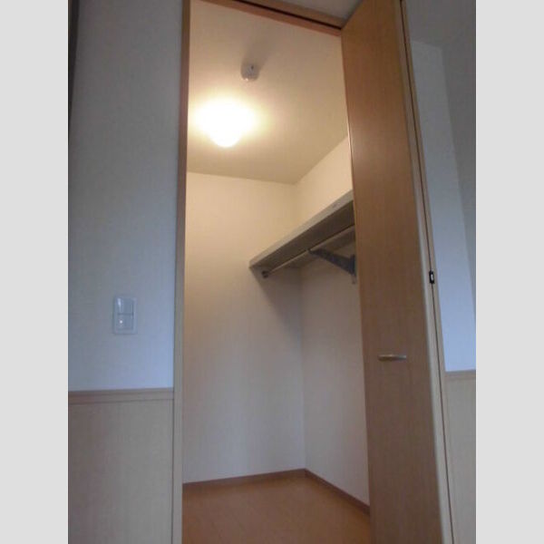 アヴェニール志津　A303号室 ウォークインクローゼット