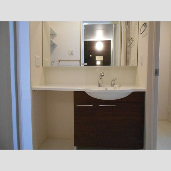 イルヴァン 洗髪洗面化粧台