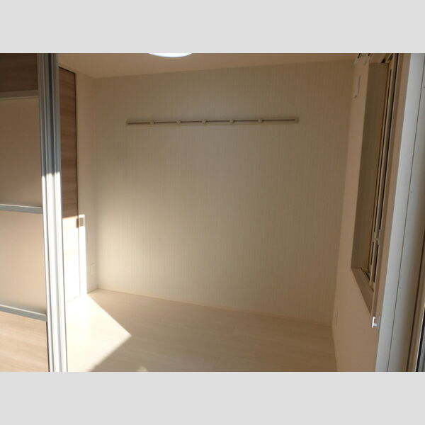 S.エテルネル302号室 洋室