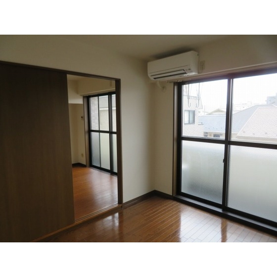 ファミーユコート恩田Ｂ棟0302号室 内観