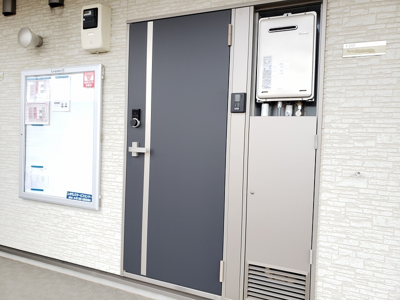 クレイノ百合桜 玄関