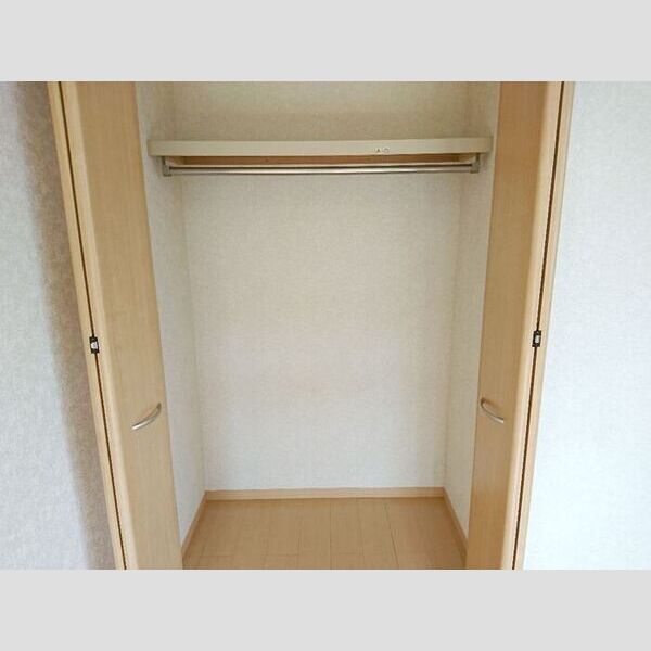 フォリオ春日部201号室 収納