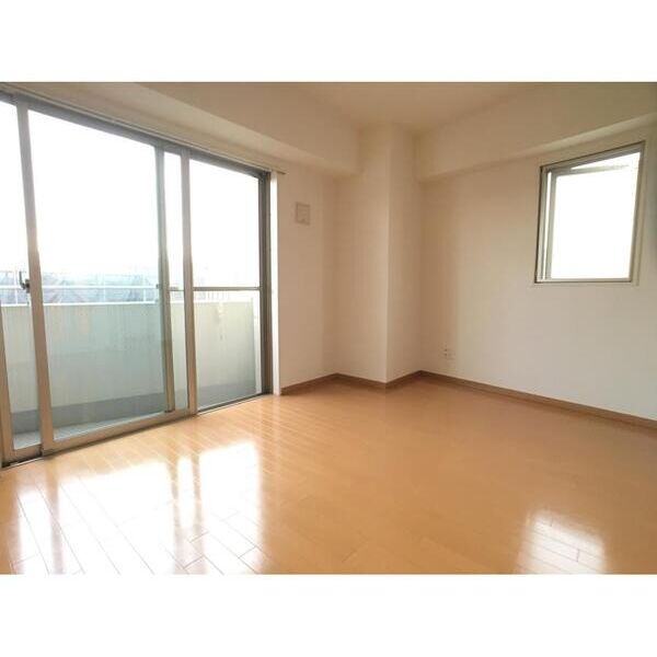 ビューテラス都筑606号室 リビング