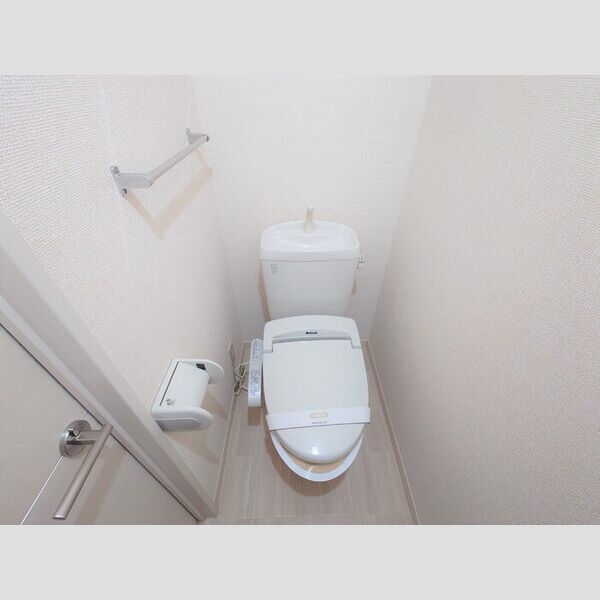 グランシャリオ203号室 温水洗浄暖房便座