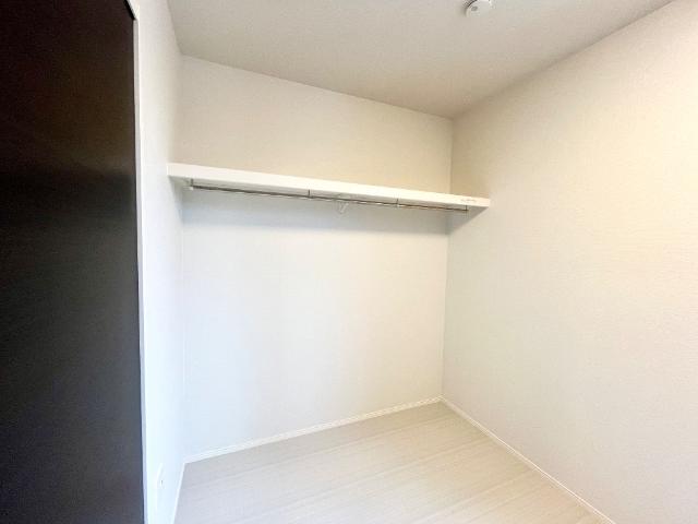 レヴメゾン神山五番館101号室 収納（イメージ）