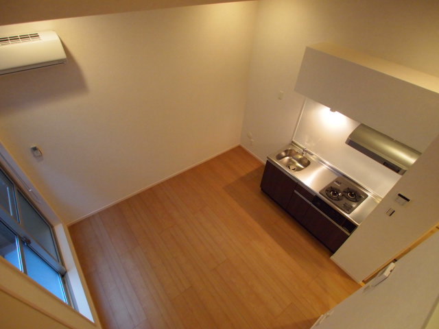 アストン大成 リビング