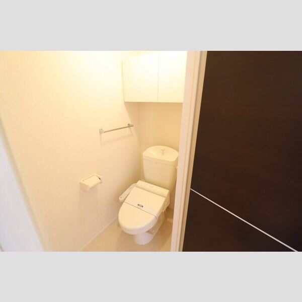 オークス102号室 温水洗浄暖房便座