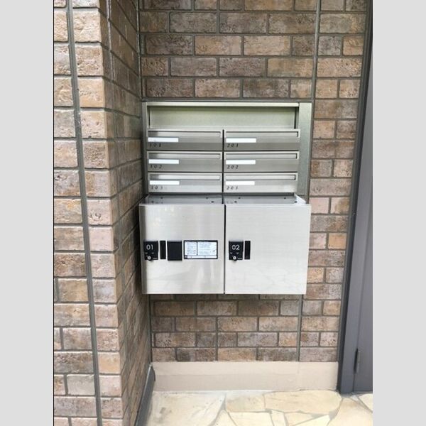 アスティオン　Ⅱ エントランス　宅配ボックス設置あり